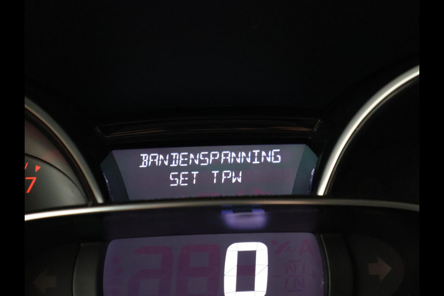 Renault Clio Estate 0.9 TCe LIMITED + NAVIGATIE | LMV | PRIVACY GLASS | CRUISE CONTROL