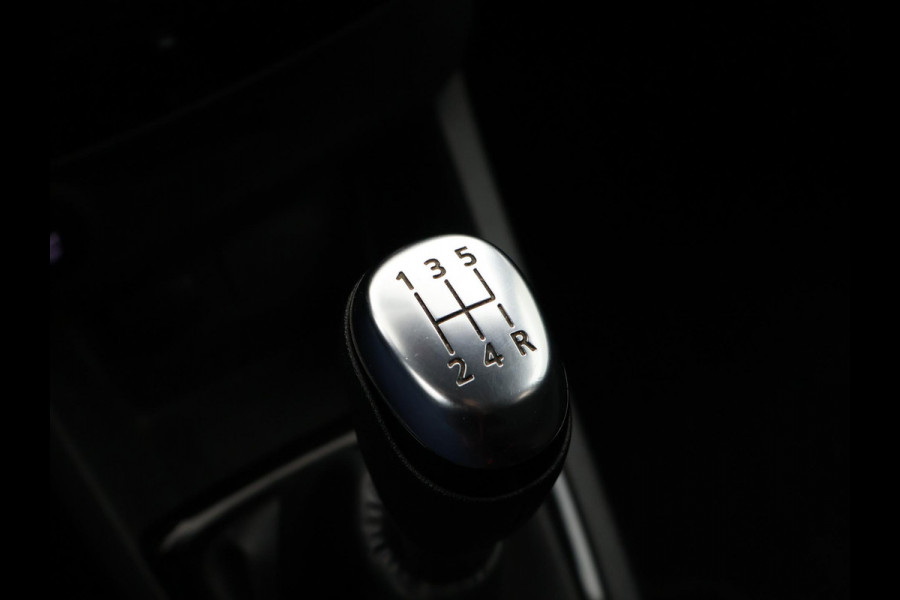 Renault Clio Estate 0.9 TCe LIMITED + NAVIGATIE | LMV | PRIVACY GLASS | CRUISE CONTROL