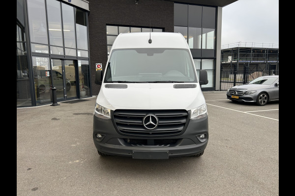Mercedes-Benz Sprinter 317 CDI L2 H2 MBUX / 360 Camera / Parkeersensoren / Navigatie / Cruise control / Airco / 270 Graden achterdeuren