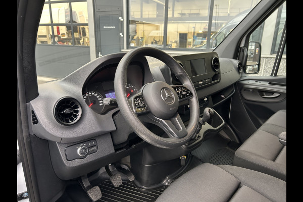 Mercedes-Benz Sprinter 317 CDI L2 H2 MBUX / 360 Camera / Parkeersensoren / Navigatie / Cruise control / Airco / 270 Graden achterdeuren