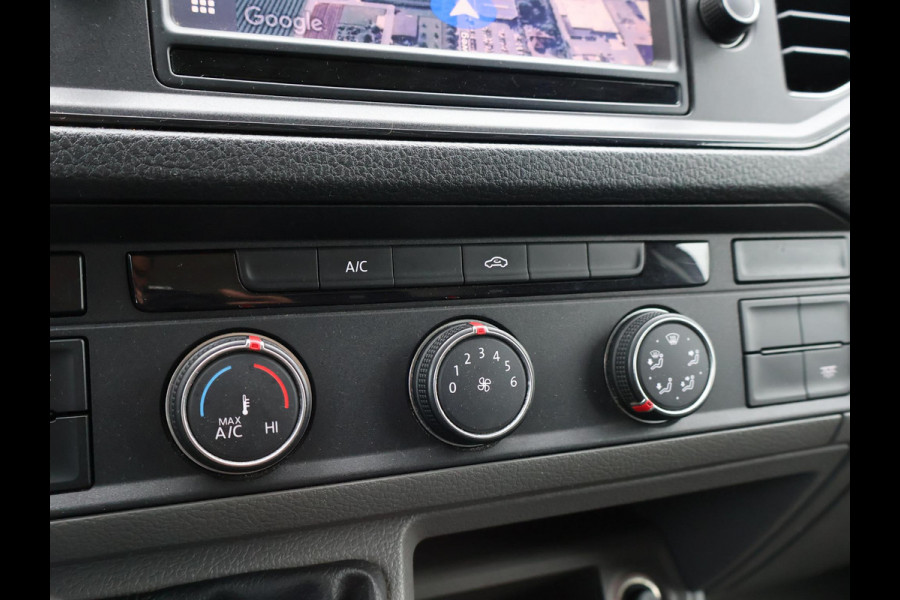Volkswagen Crafter 35 2.0 TDI 140 PK EURO 6 BAKWAGEN MEUBELBAK + APPLE CARPLAY | AIRCO | GEVEERDE STOEL