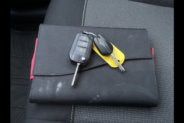 Citroën C3 1.2 PureTech Feel 105g | Lane Assist | Sensoren Achter | Cruise | Navi