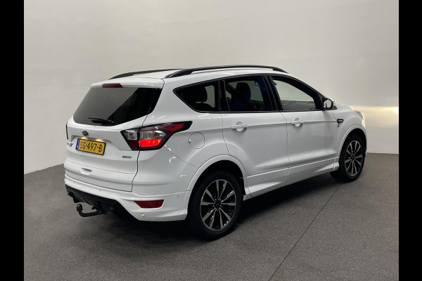Ford Kuga 1.5 EcoBoost ST Line Trekhaak Navigatie Parkeersensoren Park Assist Cruise Control Xenon Climate Control Lichtmetalen velgen Getinte ramen