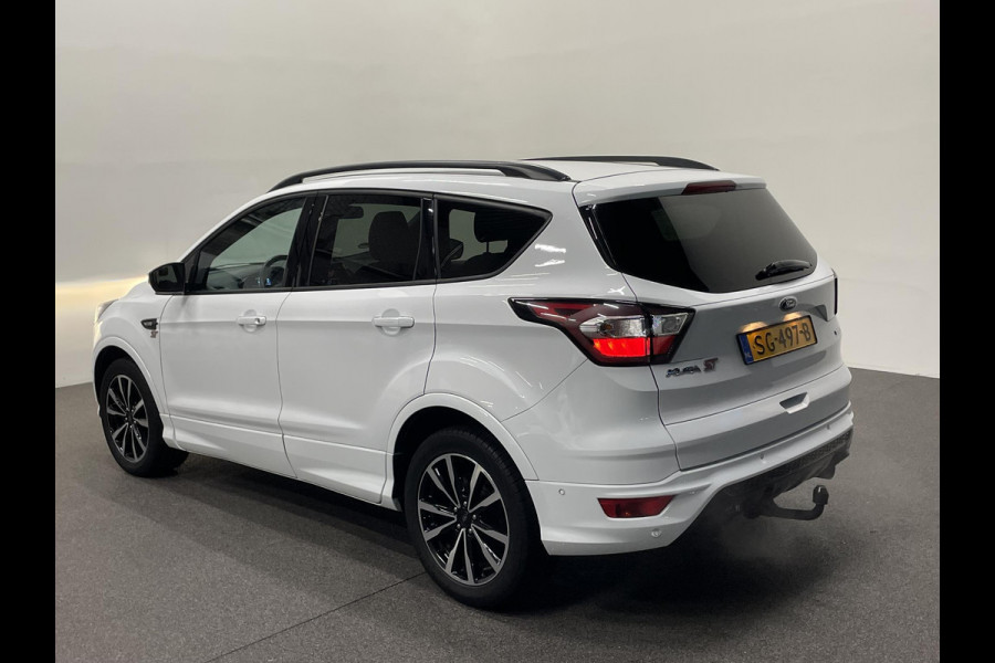 Ford Kuga 1.5 EcoBoost ST Line Trekhaak Navigatie Parkeersensoren Park Assist Cruise Control Xenon Climate Control Lichtmetalen velgen Getinte ramen