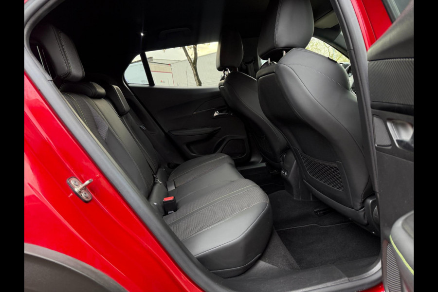 Peugeot 2008 1.2 PureTech GT Line 131PK 2021 LEDER LED CARPLAY LUX NAP