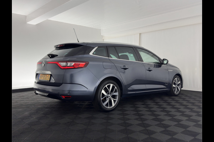 Renault Mégane Estate 1.5 dCi Bose *1/2 LEATHER | FULL-LED | NAVI-FULLMAP | CAMERA | KEYLESS | COMFORT-SEATS | ECC | PDC | 17''ALU*
