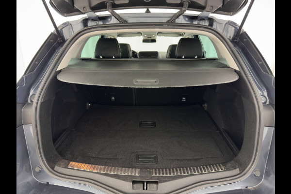 Renault Mégane Estate 1.5 dCi Bose *1/2 LEATHER | FULL-LED | NAVI-FULLMAP | CAMERA | KEYLESS | COMFORT-SEATS | ECC | PDC | 17''ALU*