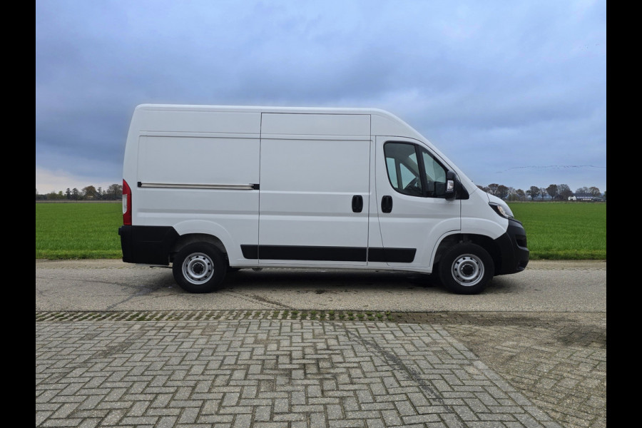 Fiat Ducato 35 2.2 MultiJet L2 H2 - 140 Pk - Euro 6 - ParkeerCamera - AppleCarplay AndroidAuto - Airco - Cruise Control