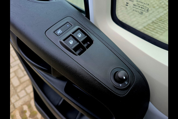 Fiat Ducato 35 2.2 MultiJet L2 H2 - 140 Pk - Euro 6 - ParkeerCamera - AppleCarplay AndroidAuto - Airco - Cruise Control
