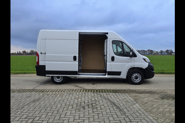 Fiat Ducato 35 2.2 MultiJet L2 H2 - 140 Pk - Euro 6 - ParkeerCamera - AppleCarplay AndroidAuto - Airco - Cruise Control