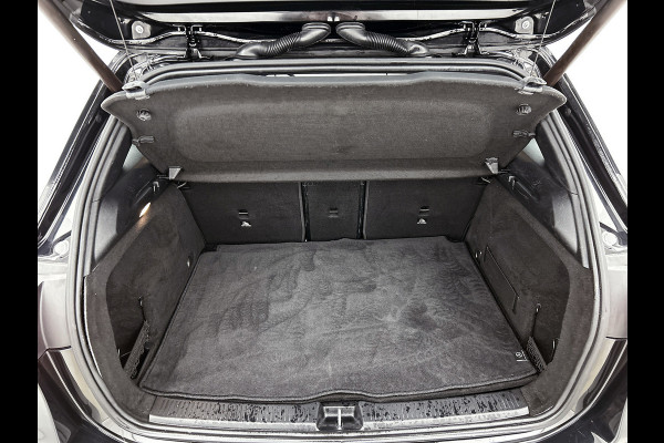 Mercedes-Benz B-Klasse 180 Business Solution Plus(NL-auto, Perfect OnderH, Camera, StoelV, Navi, Cruise Con, Climate Con, Etc)