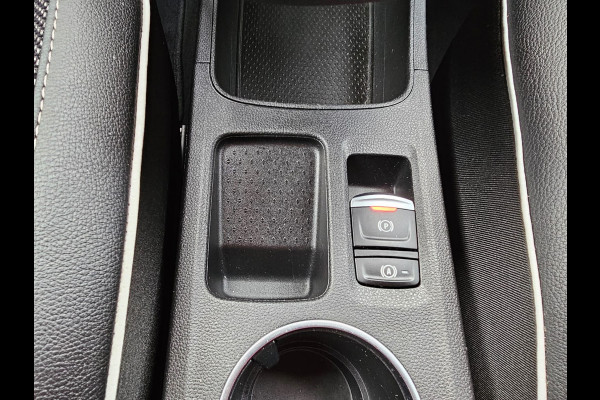 Renault Captur 1.6 E-Tech Plug-in Hybrid 160 Intens | Automaat | LED | Pack Parking | Pack Easy link | Camera | Navi | Cruise | BOSE |