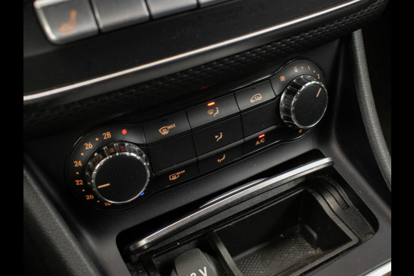 Mercedes-Benz A-Klasse 180 Business Solution Sport FACELIFT (NAVI,LED,XENON,CAMERA,STOELVERWARMING,SPORTSTOELEN,GETINT,NETTESTAAT)