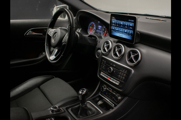 Mercedes-Benz A-Klasse 180 Business Solution Sport FACELIFT (NAVI,LED,XENON,CAMERA,STOELVERWARMING,SPORTSTOELEN,GETINT,NETTESTAAT)