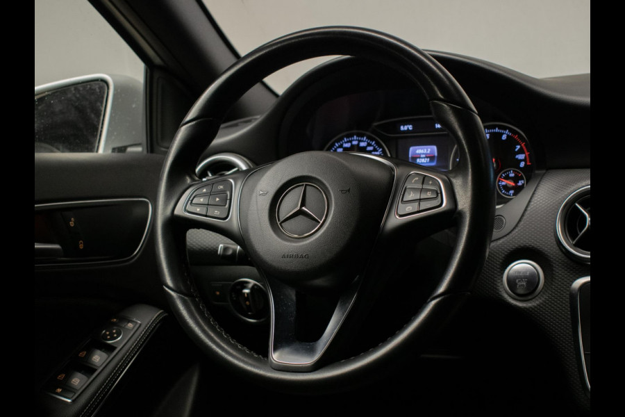 Mercedes-Benz A-Klasse 180 Business Solution Sport FACELIFT (NAVI,LED,XENON,CAMERA,STOELVERWARMING,SPORTSTOELEN,GETINT,NETTESTAAT)