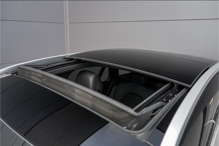 Mercedes-Benz GLC 300e 4M AMG Pano Memory LED Trekhaak 360° 20"