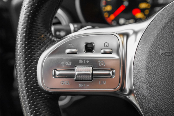 Mercedes-Benz GLC 300e 4M AMG Pano Memory LED Trekhaak 360° 20"