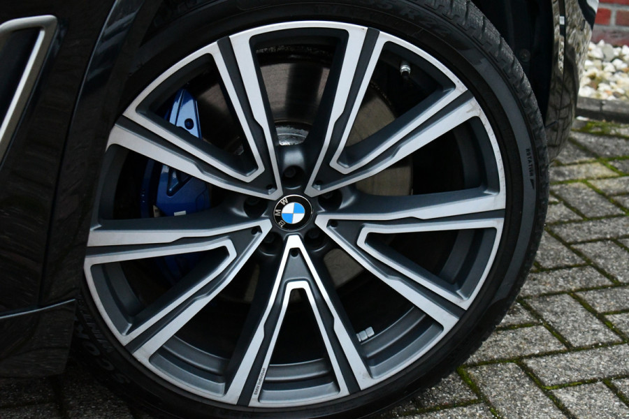 BMW X5 xDrive40i M-Sport 7pers Pano ACC Trekh H/K HUD 360 22inch 4WS laser Comf-seat