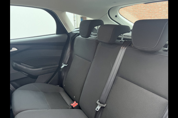 Ford Focus 125pk Lease Edition DEALERONDERHOUDEN/TREKHAAK/CLIMATE C.C. etc.