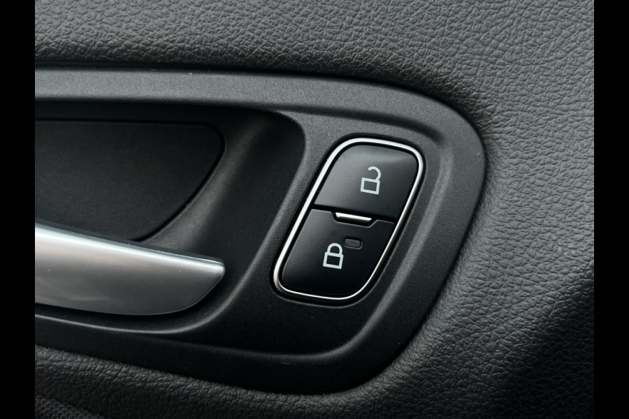 Ford Focus 125pk Lease Edition DEALERONDERHOUDEN/TREKHAAK/CLIMATE C.C. etc.