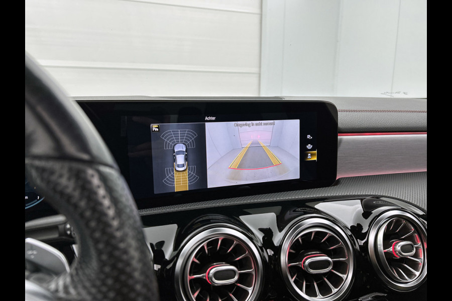 Mercedes-Benz CLA-Klasse 250 e Business Solution AMG Limited (NL-auto, Goed OnderH, Panorama, SfeerV, Carplay, Lane Assist, Navi)