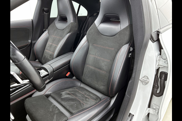 Mercedes-Benz CLA-Klasse 250 e Business Solution AMG Limited (NL-auto, Goed OnderH, Panorama, SfeerV, Carplay, Lane Assist, Navi)