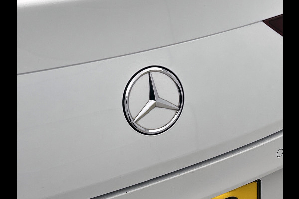 Mercedes-Benz CLA-Klasse 250 e Business Solution AMG Limited (NL-auto, Goed OnderH, Panorama, SfeerV, Carplay, Lane Assist, Navi)