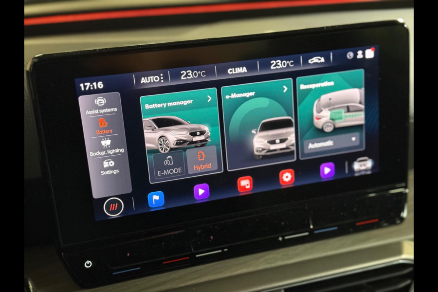 Seat Leon Sportstourer 1.4 TSI eHybrid PHEV Xcellence | Keyless | camera | memory seats | CarPlay | sfeerverlichting