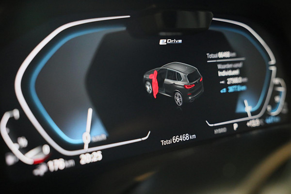 BMW X5 XDrive45e High Executive M Line / Luchtvering / 360 Camera / Head Up / Leder / F1 / Open Pano / Laser Koplampen / 22 Inch
