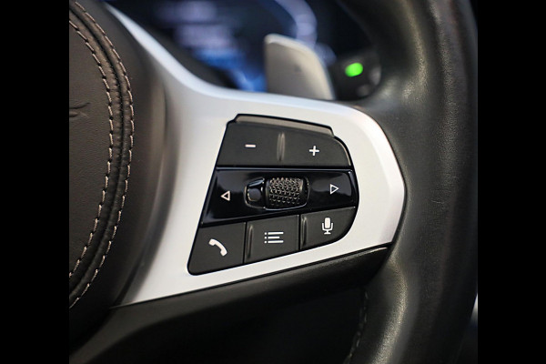 BMW X5 XDrive45e High Executive M Line / Luchtvering / 360 Camera / Head Up / Leder / F1 / Open Pano / Laser Koplampen / 22 Inch