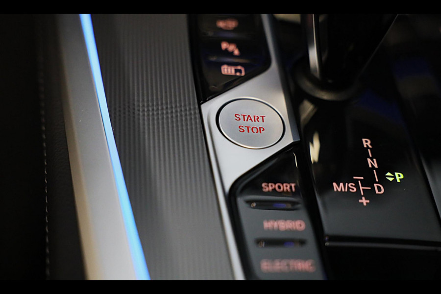 BMW X5 XDrive45e High Executive M Line / Luchtvering / 360 Camera / Head Up / Leder / F1 / Open Pano / Laser Koplampen / 22 Inch