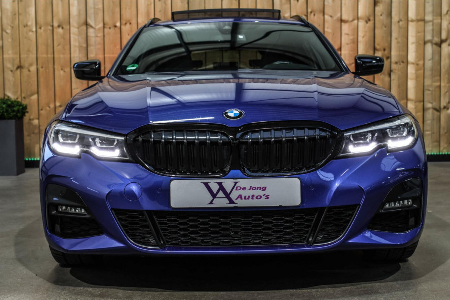 BMW 3 Serie Touring 330e xDrive M-Sport *Pano*Trekhaak*Led*Stoelverwarming*