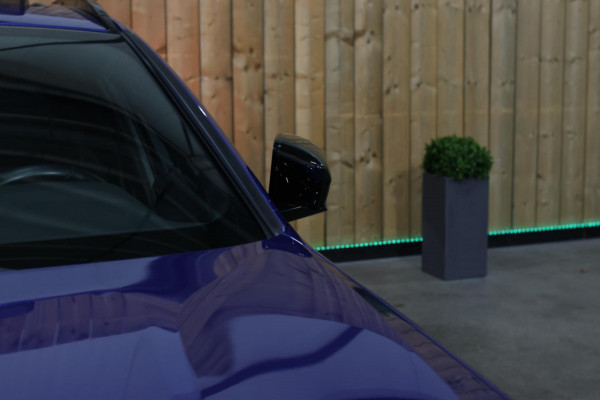 BMW 3 Serie Touring 330e xDrive M-Sport *Pano*Trekhaak*Led*Stoelverwarming*