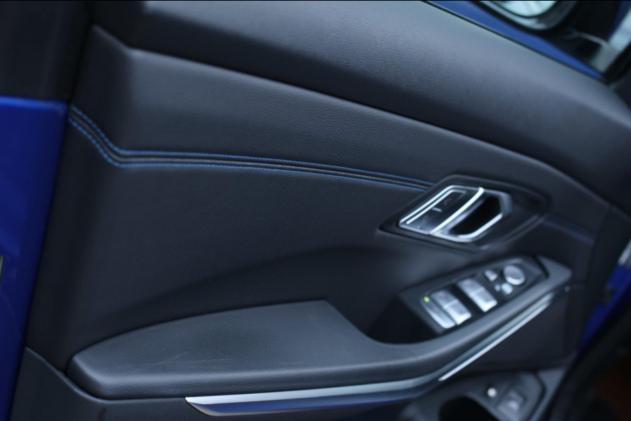 BMW 3 Serie Touring 330e xDrive M-Sport *Pano*Trekhaak*Led*Stoelverwarming*