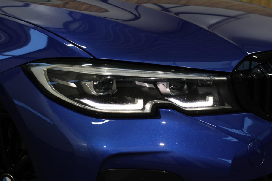 BMW 3 Serie Touring 330e xDrive M-Sport *Pano*Trekhaak*Led*Stoelverwarming*