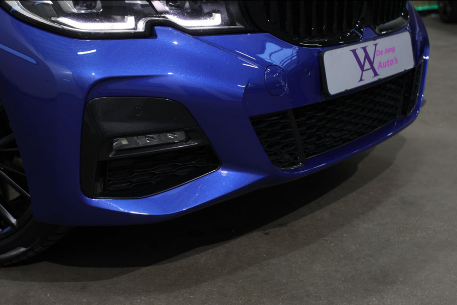 BMW 3 Serie Touring 330e xDrive M-Sport *Pano*Trekhaak*Led*Stoelverwarming*