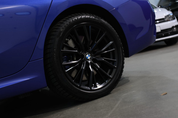 BMW 3 Serie Touring 330e xDrive M-Sport *Pano*Trekhaak*Led*Stoelverwarming*