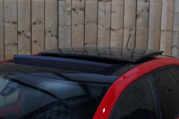 Volkswagen up! 1.0 TSI GTI *Pano*Beats*Cruise control*Stoelverwarming*