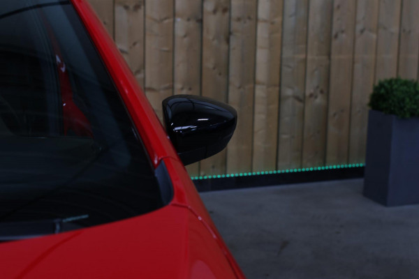 Volkswagen up! 1.0 TSI GTI *Pano*Beats*Cruise control*Stoelverwarming*