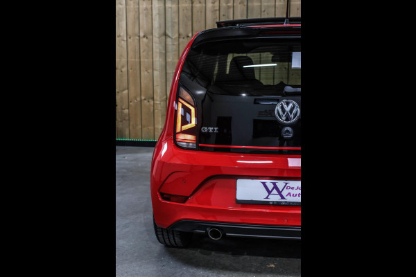 Volkswagen up! 1.0 TSI GTI *Pano*Beats*Cruise control*Stoelverwarming*