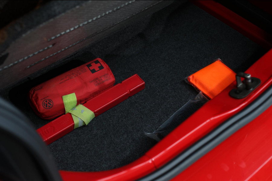 Volkswagen up! 1.0 TSI GTI *Pano*Beats*Cruise control*Stoelverwarming*