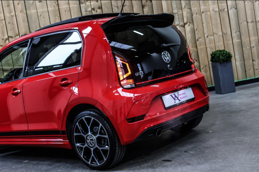 Volkswagen up! 1.0 TSI GTI *Pano*Beats*Cruise control*Stoelverwarming*