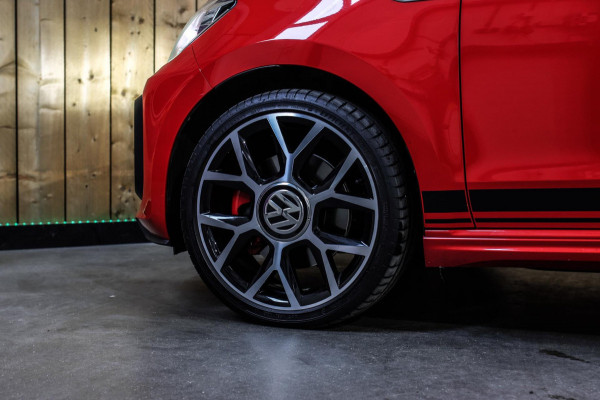 Volkswagen up! 1.0 TSI GTI *Pano*Beats*Cruise control*Stoelverwarming*