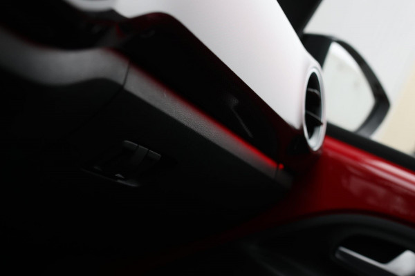 Volkswagen up! 1.0 TSI GTI *Pano*Beats*Cruise control*Stoelverwarming*