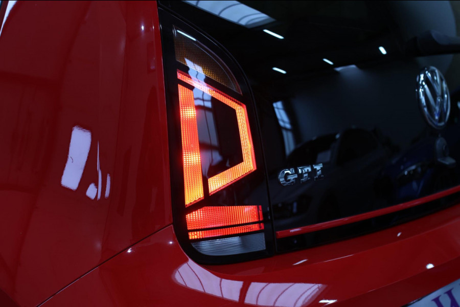 Volkswagen up! 1.0 TSI GTI *Pano*Beats*Cruise control*Stoelverwarming*