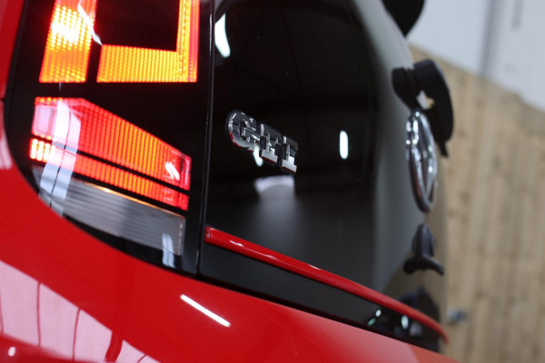 Volkswagen up! 1.0 TSI GTI *Pano*Beats*Cruise control*Stoelverwarming*