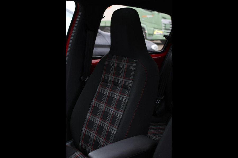 Volkswagen up! 1.0 TSI GTI *Pano*Beats*Cruise control*Stoelverwarming*