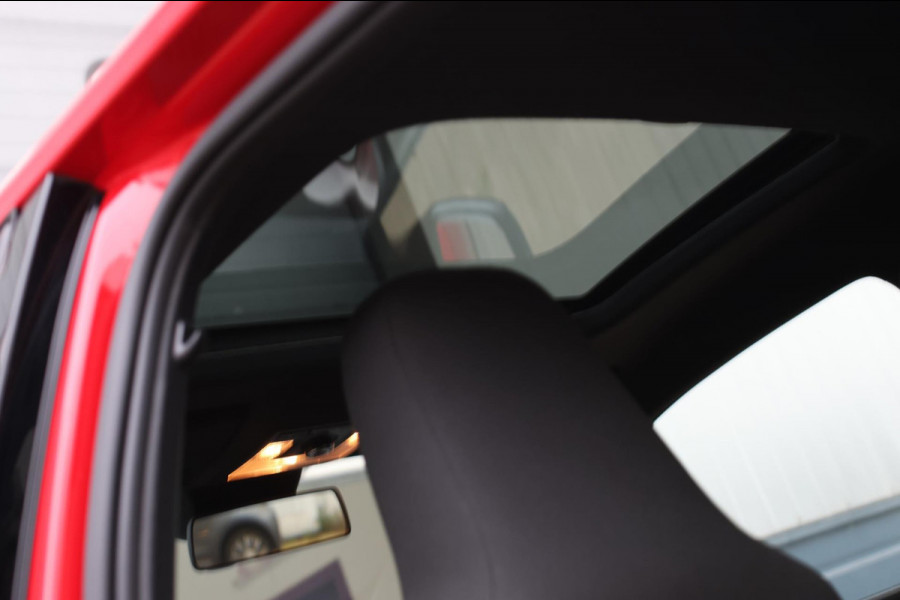 Volkswagen up! 1.0 TSI GTI *Pano*Beats*Cruise control*Stoelverwarming*