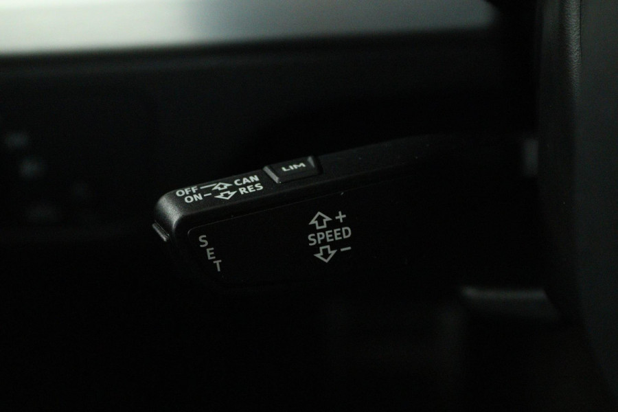 Audi Q5 2.0 TFSI quattro Sport S Line Edition (PANO, ELEKT. WEGKLAPBARE TREKHAAK, CARPLAY, STOELVERWARMING, GOED ONDERHOUDEN)