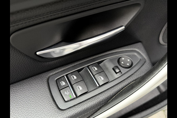 BMW 3-serie Gran Turismo 320i High Executive Automaat | Leer | Stoelverwarming | Cruise & climate control | Head-up display | Keyless entry | Trekhaak af
